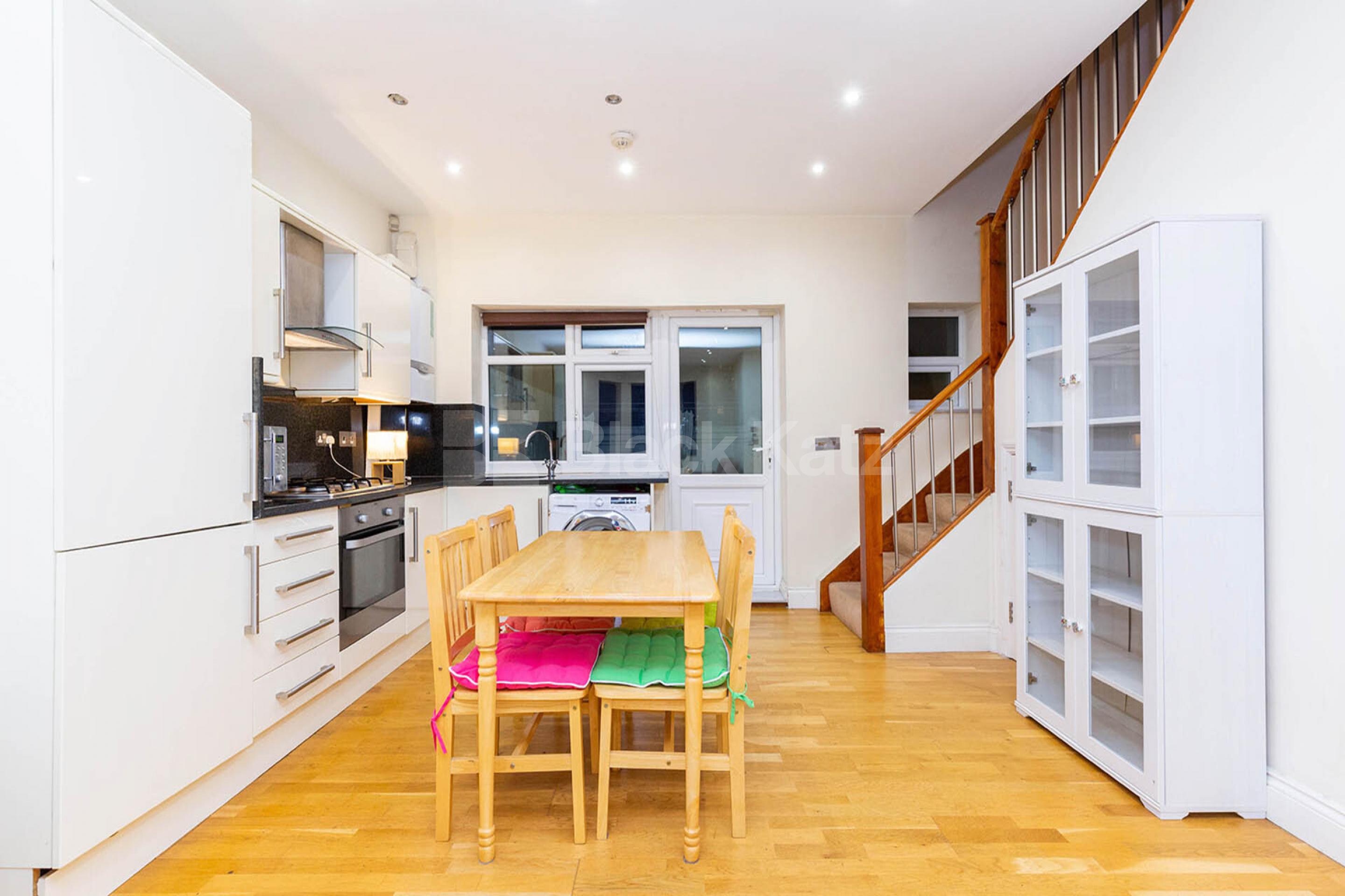 			3 Bedroom, 1 bath, 1 reception House			 Seymour Road, Harringay  N4